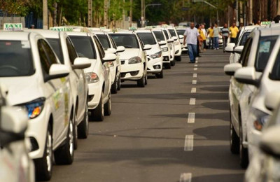 Planalto apressa ajuda a caminhoneiros e taxistas às vésperas das eleições